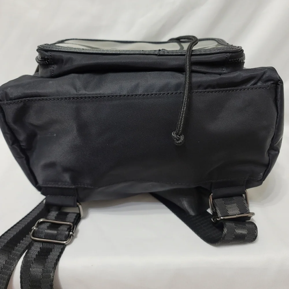 ✨ ZARA Trafaluc Medium Black Vinyl Technical Fabric Backpack - Picture 8 of 9